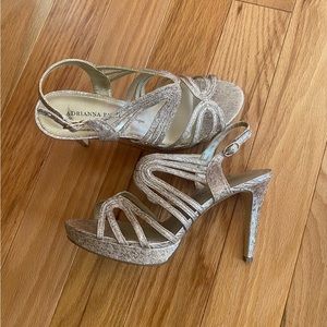 Adrianna Papell Glittery Gold Strappy Dress Sandals Size 7.5